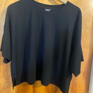 Large old navy active loose fitting crop top black